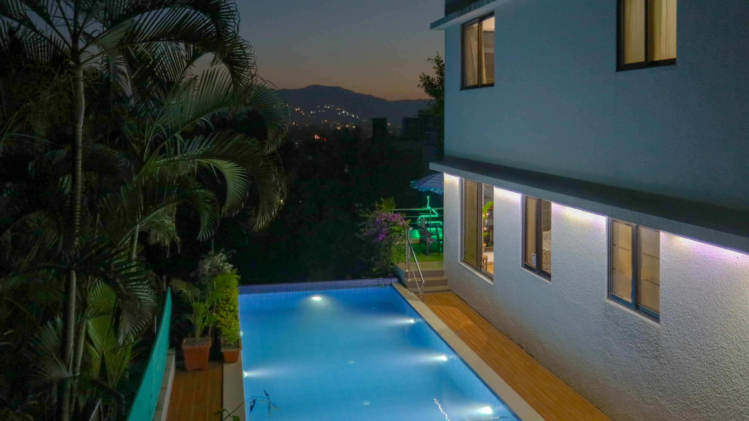 11_IN_LON202303209438